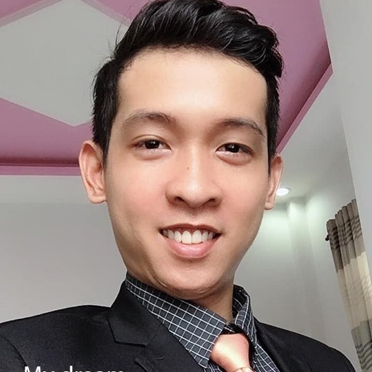 Xin chào! Tôi là Nguyễn Tôn Quốc Tín